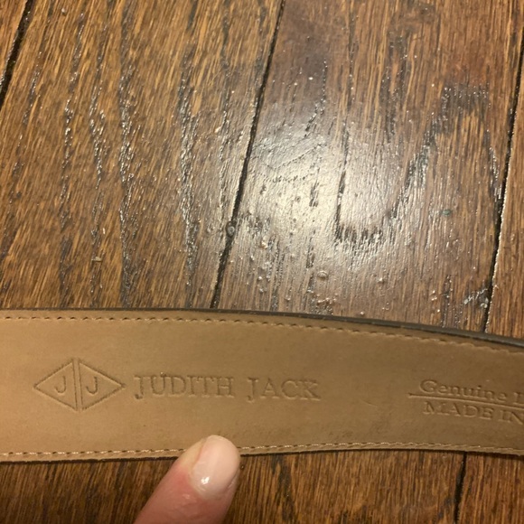 Finishing touch! Judith Jack Belt with 2 Straps - Picture 9 of 12